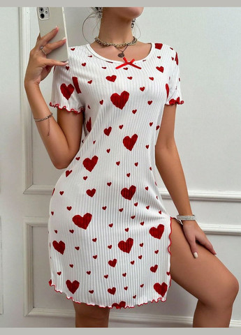 Нічна сорочка для сну Серцепад в рубчик з розрізом та коротким рукавом No Brand Нічна сорочка в рубчик Серцепад червоні сердечки (339680676)