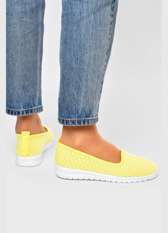Мокасини жіночі жовтого кольору текстиль Let's Shop (332005880)