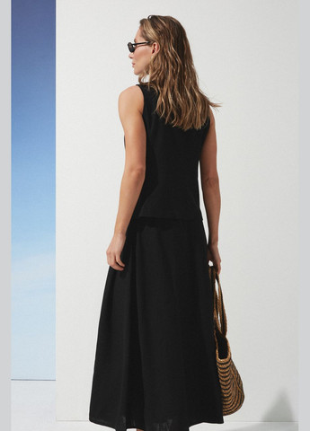 Жіночий комплект жилетка та спідниця. Чорний Seventeen (330644274)