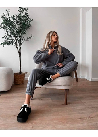 Жіночий спортивний костюм No Brand (363295511)