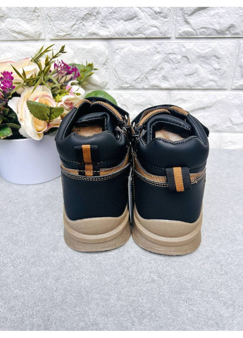 Легкі та зручні зимові черевики для хлопчика Bessky (362694066)