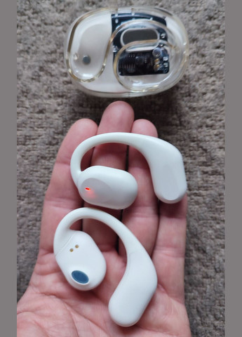 Беспроводная bluetooth гарнитура с дисплеем с зарядным отсеком Open9 No Brand (302242144)