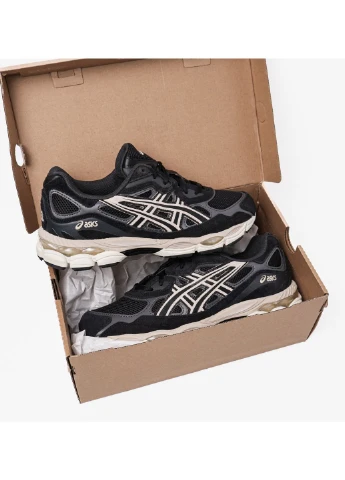 Черные демисезонные кроссовки gel-nyc black 1203a663-002 Asics
