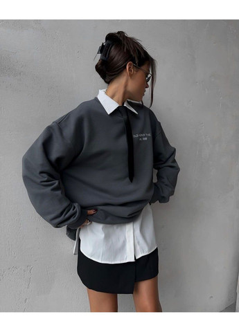 Сірий світшот жіночий old money — замір в описі Vione напис без декору (368708735)