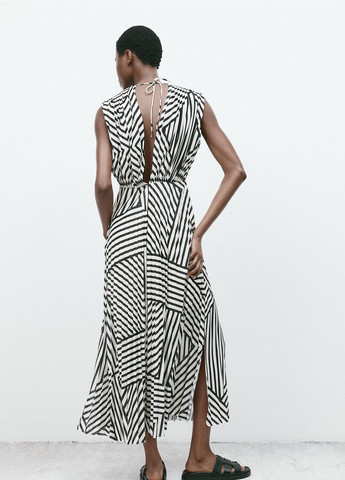 Молочна кежуал сукня H&M з геометричним візерунком