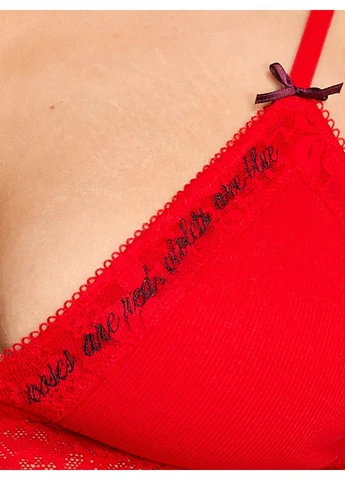 Красный комплект белья (бралет+трусы) красный pink limited-edition pink wink Victoria's Secret
