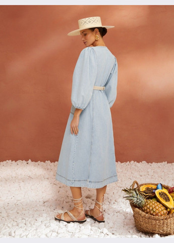 Голубое джинсовое платье голубого цвета на пуговицах Dressa