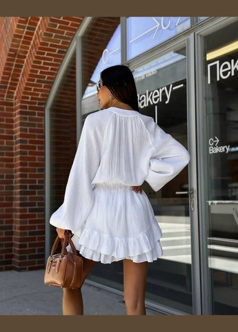 Белое кэжуал платье N.Family однотонное