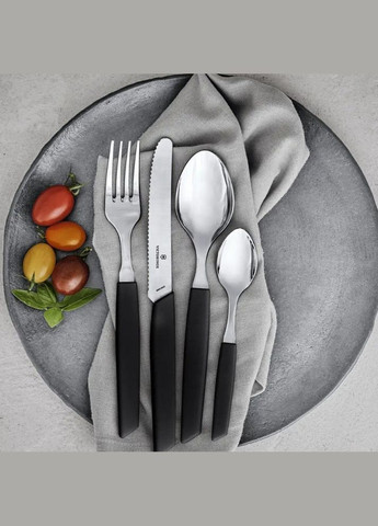 Ніж Swiss Modern Tomato and Sausage 11 см 6.9003.11W Victorinox (319662990)