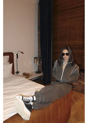 Жіночий спортивний костюм No Brand (371260731)