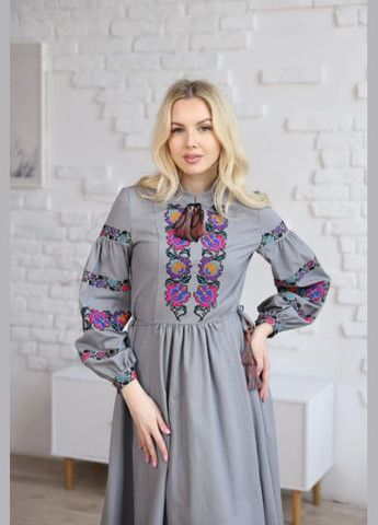 Серый зимний женское вышитое платье весенняя серая мозаика Galychanka 7108