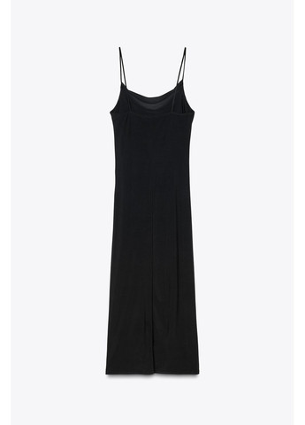 Черное платье средней длины со сборками Zara