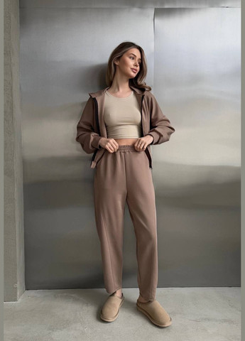 Женский спортивный костюм с худыми и брюками джоггерами. MonCher (335833143)