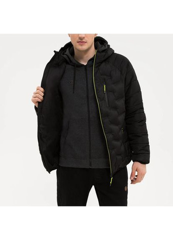 Чорна зимня куртка Umbro UL322KUM03002