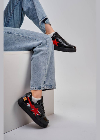 Чорні всесезонні кросівки Vakko