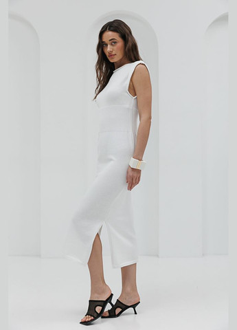 Молочное летнее вязаное платье черное с вырезом на спине Arjen