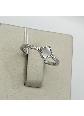 Каблучка срібна з перламутром "Конюшина" 17 1,15 г No Brand (370142467)