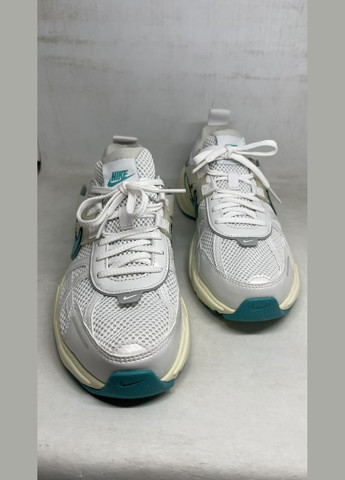 Кросівки жіночі Nike v2k runtekk білі (347602385)