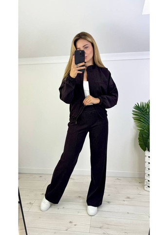 Жіночий костюм з мікровельвету з курткою на замку Україна (356683226)