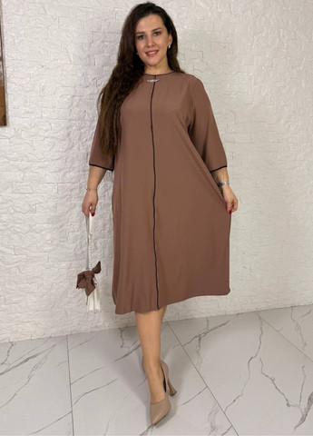 Кофейное коктейльное женское платье свободного кроя с бахромой и черным кантом. а-силуэт Tik-Tak однотонное