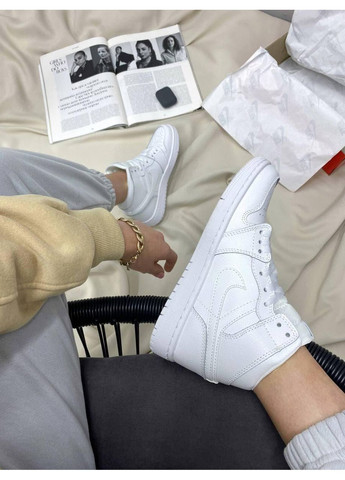 Чорні Осінні кросівки чоловічі nike air jordan 1 retro high white «black logo» найк аір джордан No Brand