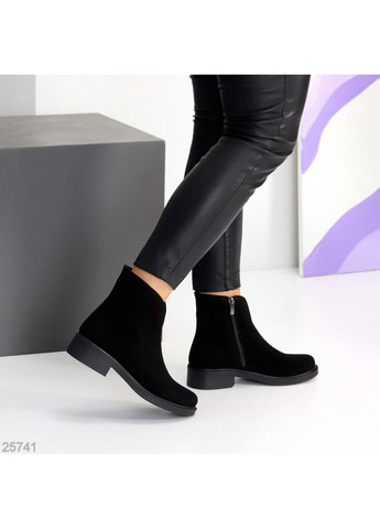 Жіночі зимові черевики Vorin, натуральна замша, чорні, утеплені напівшерстю, на низькому ходу No Brand (366290205)