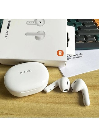 Наушники TWS - беспроводные в кейсе Mi Air 3 SE белые Xiaomi (370613673)