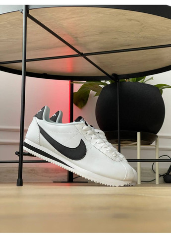 Кросівки жіночі і чоловічі Nike Cortez White Black | Найк Кортез білі No Brand білі демісезони (360755590)