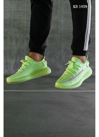 Чорні літні кросівки adidas yeеzy boоst 350 v2 glow in dark адідас ізі буст No Brand