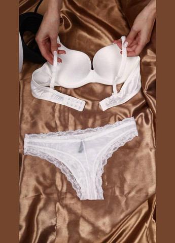 Белый демисезонный комплект нижнего белья белого цвета No Brand Жіночі комплекти нижньої білизни