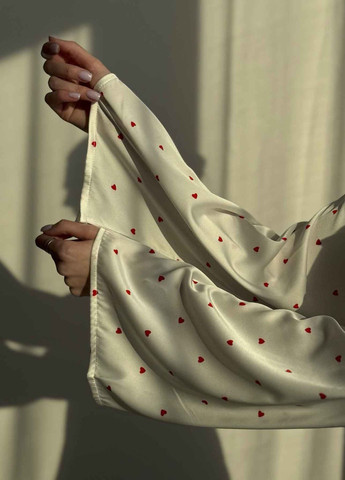 Белая всесезон пижама коллекции «объятия» с принтами (сорочка, штани, резинка) VIDCHUY