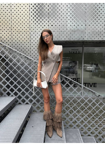 Жіночий костюм з шортами та жилеткою Simply sexy (352473790)