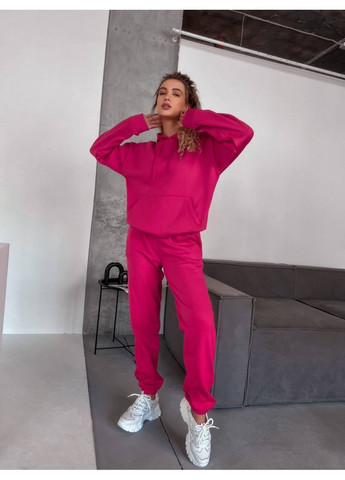 Женский спортивный костюм с худыми и брюками. No Brand (371813868)