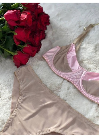 Розовый демисезонный комплект белья розово-бежевый с сеткой / женское женское белье с прозрачными вставками / нежный комплект бюстгальтер и трусики No Brand