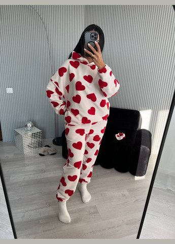 Молочная зимняя пижама женская свитшот + брюки No Brand