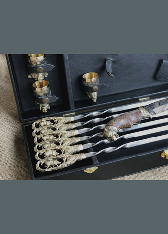 Набор шампуров с ножом и бронзовыми рюмками в кейсе Люкс 14 предметов 47330054 NB Art (346530130)