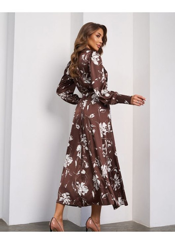 Коричневое повседневный, кэжуал шелковое платье с двумя разрезами рубашка ISSA PLUS с цветочным принтом