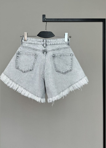 Трендовые шорты отменного качества No Brand (332945131)