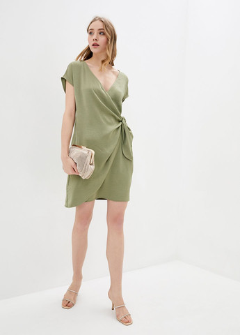 Зелена кежуал сукня колір оливковий ORA однотонна