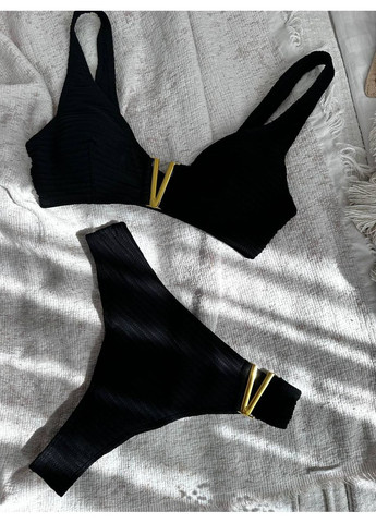 Черный летний роскошный купальник с золотистой фурнитурой раздельный Vakko