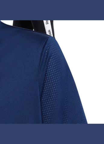 Темно-синяя демисезонная спортивная футболка adidas