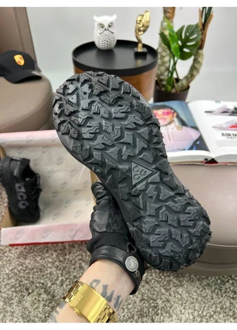 Чорні кросівки black grey No Brand ACG Mountain Fly 2 Low