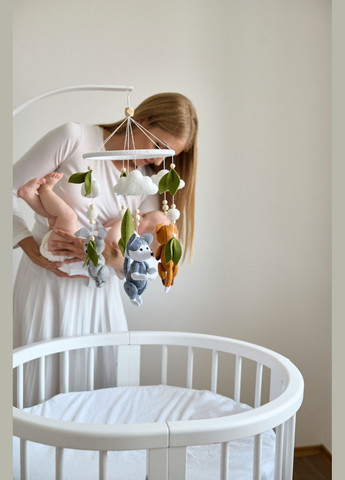 Дитячий музичний мобіль на ліжечко для немовлят WooolyWool «Лісові звірятка» з 35 мелодіями No Brand (342758002)
