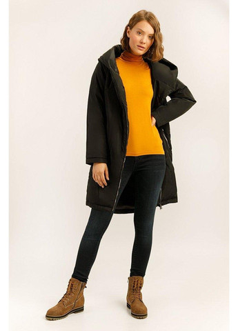 Черная демисезонная куртка a19-11019-200 Finn Flare