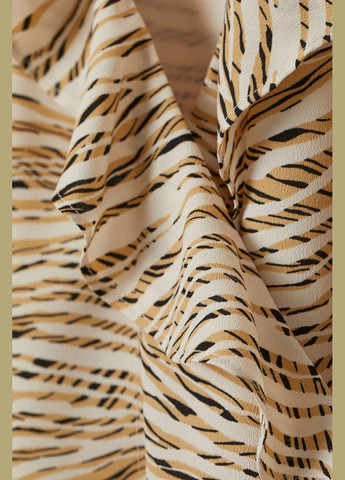 Світло-бежева сукня H&M тигровый