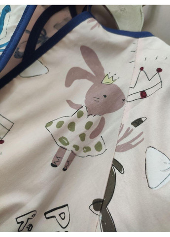 Детский нагрудник с длинными рукавами на завязках 0-2 года No Brand (368703266)