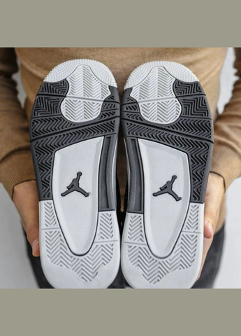 Цветные зимние кроссовки nike air jordan с мехом 4 retro черные с серым Nike Jordan Air Jordan 4 Retro