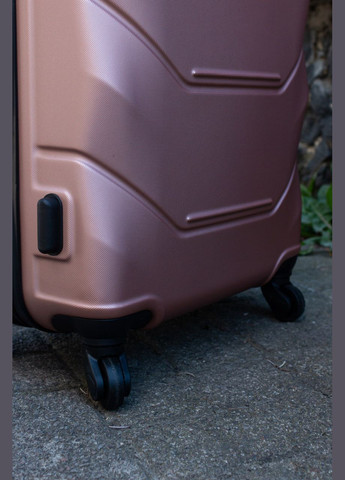 Чемодан пластиковый 147 Unlimited средний M, цвет черный Wings 147UNL (343339830)