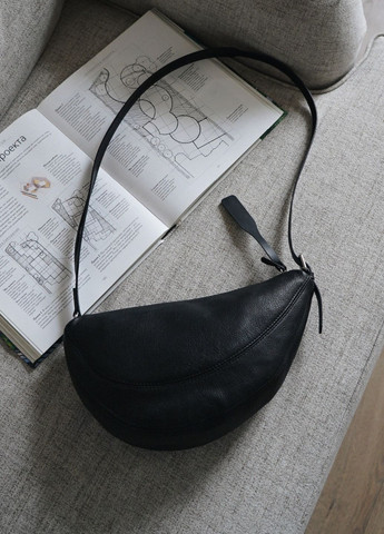 Шкіряна сумка через плече асиметричної форми One (372759024)