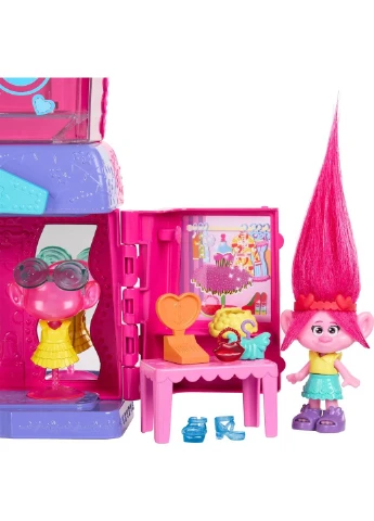 Игровой набор DreamWorks Тролли Модный бутик и королева Поппи Trolls Fairtastic Fashion Boutique Playset with Queen Poppy Mattel (338425560)